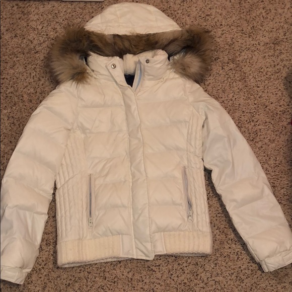 American Eagle white puffer jacked with fur hood - Picture 1 of 7